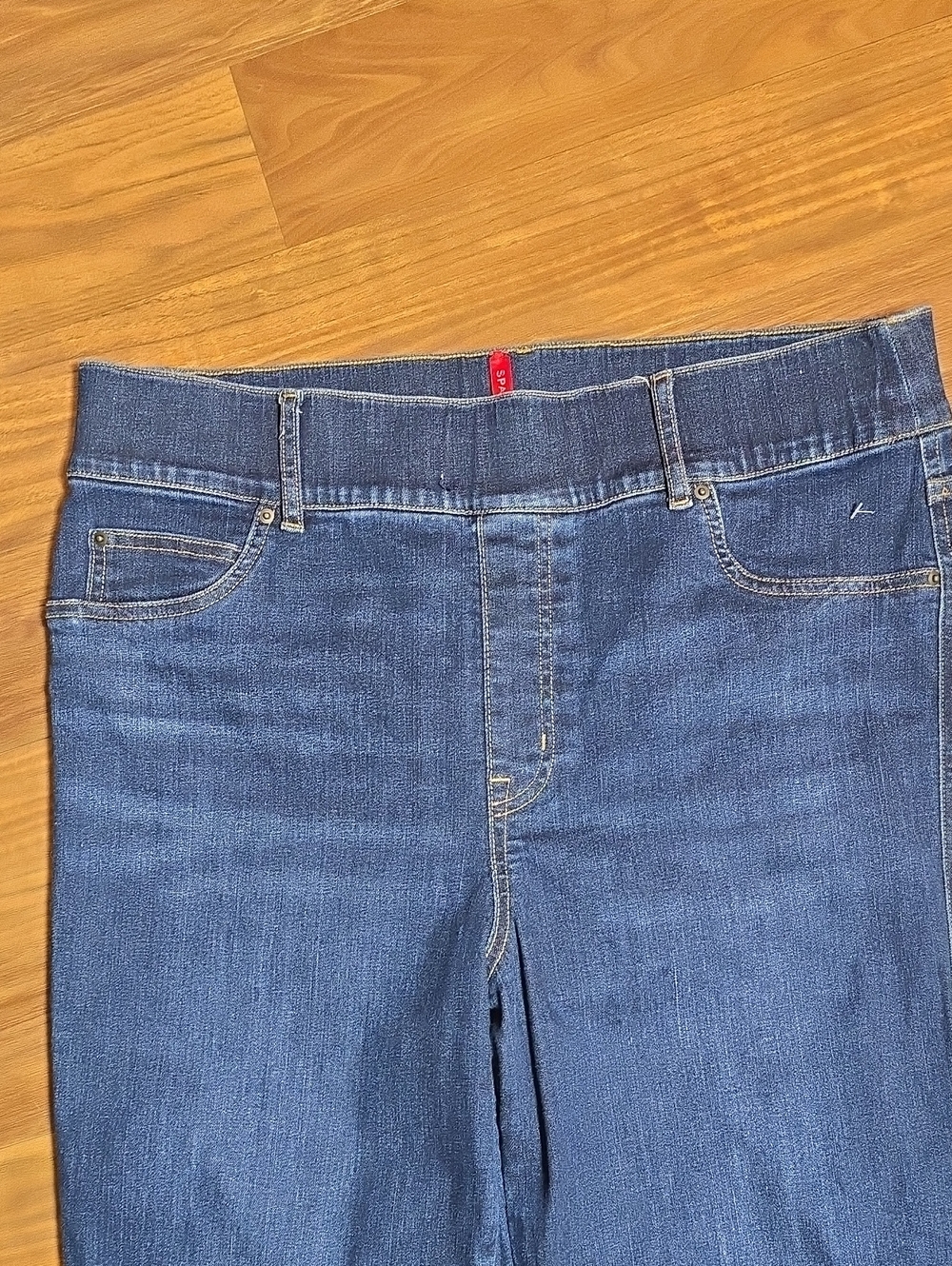Spanx Pull-on Flare Jeans 20327R - 1X 34" Inseam - Picture 3 of 12